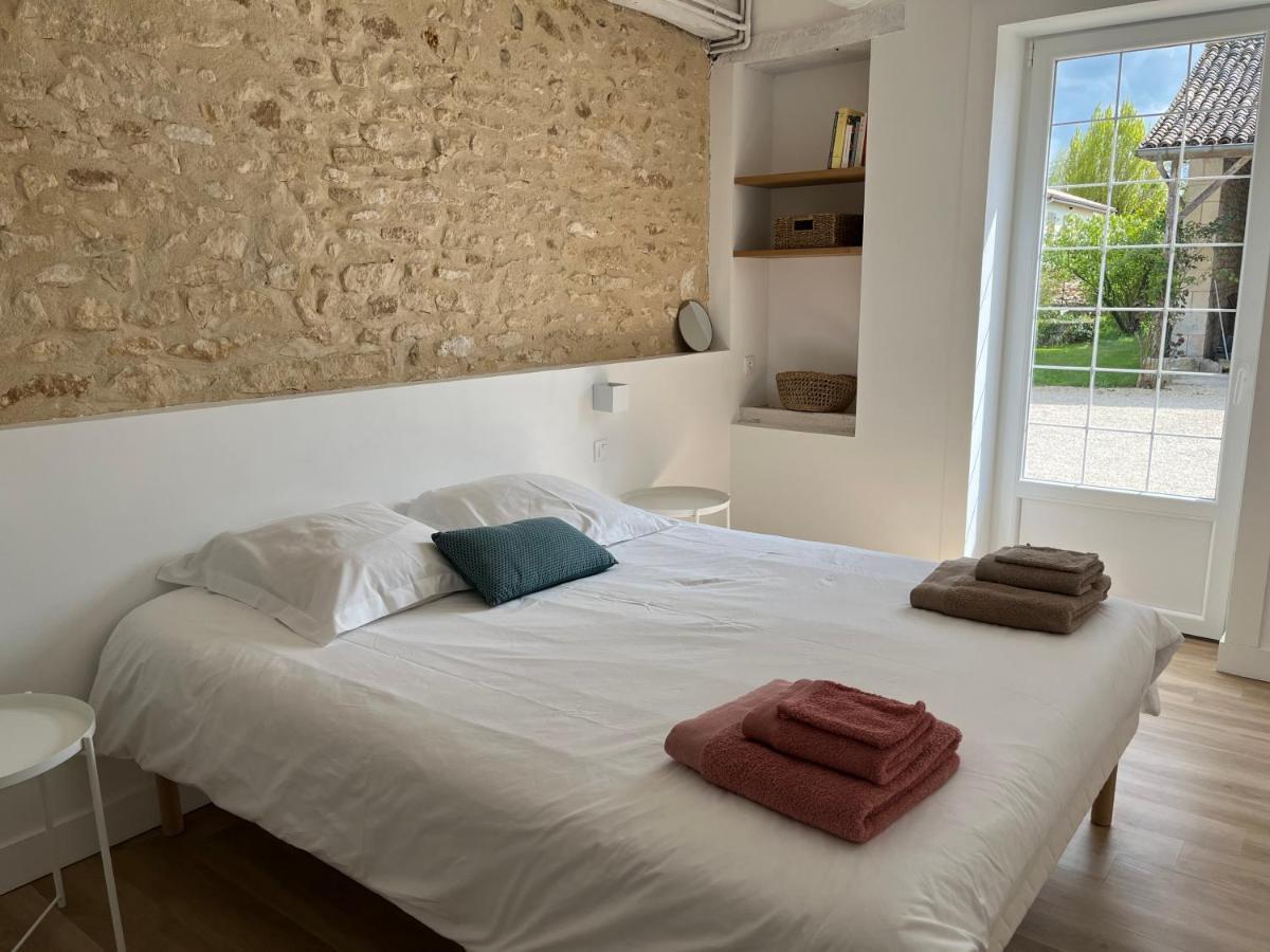 Maison Terracotta, Le Calme Aux Portes De Poitiers Saint-Julien-l'Ars 外观 照片